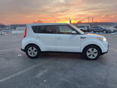 2016 Kia Soul Base