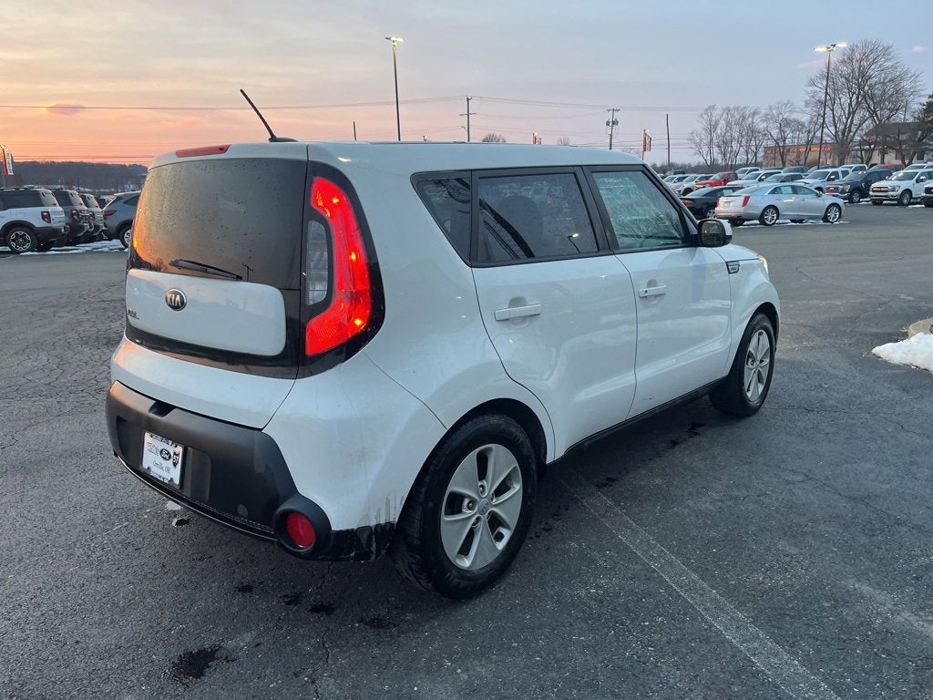 2016 Kia Soul Base